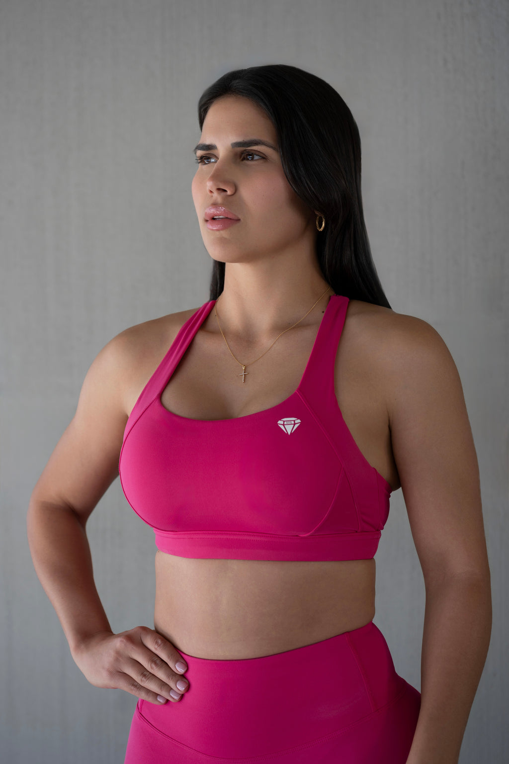 Strength in Style Sculpt Flow Bra - Vibrant Pink